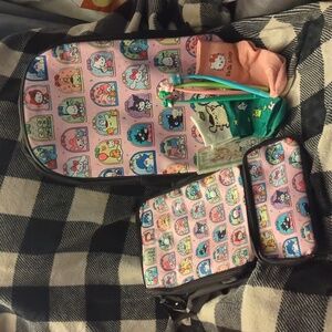 NWoT 🩷 SANRIO 🎀 HELLO KITTY & FRIENDS 🩷 BACKPACK 🎁 GIFT BUNDLE 🧁 $70 R!